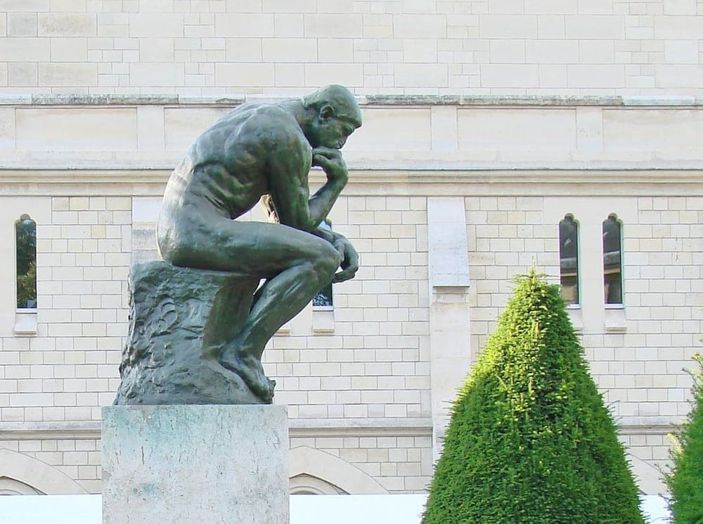 Fotografia do Estatuto do Pensador de Rodin